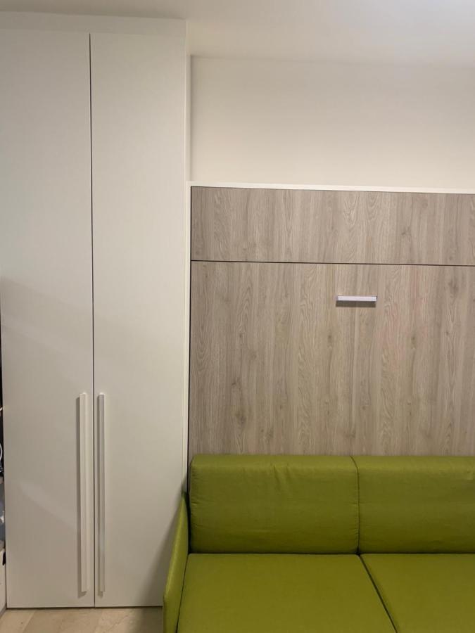 Ugo Bassi Lux Apartment Bologna Esterno foto