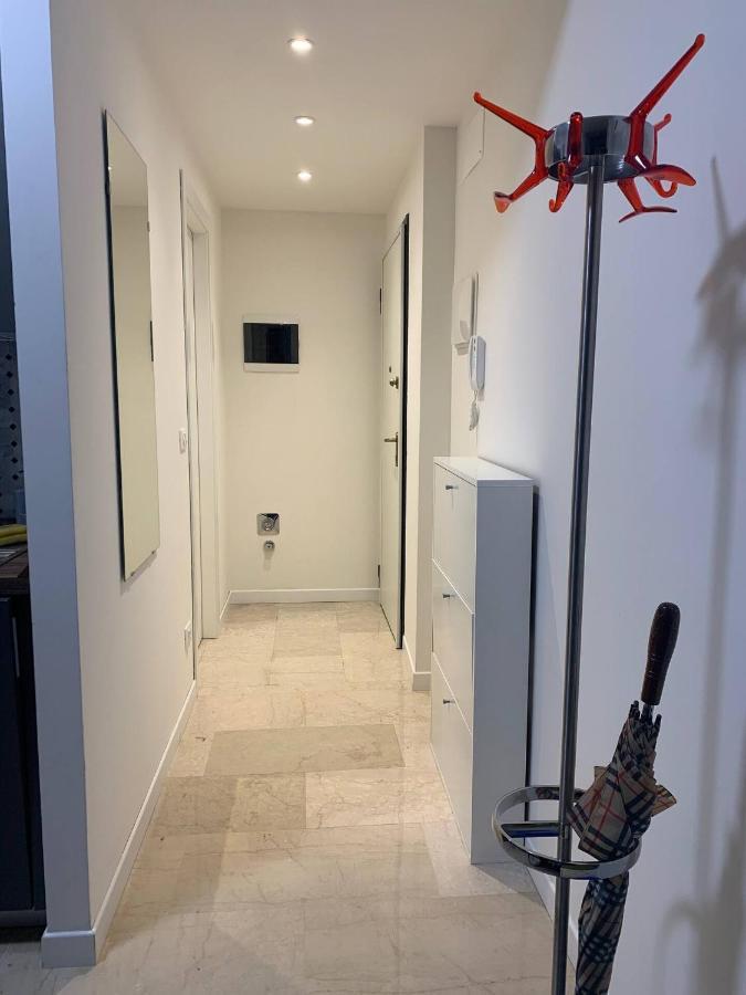 Ugo Bassi Lux Apartment Bologna Esterno foto