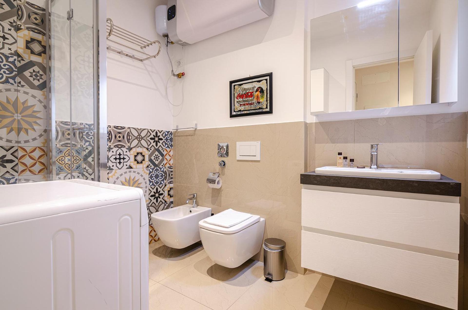 Ugo Bassi Lux Apartment Bologna Esterno foto