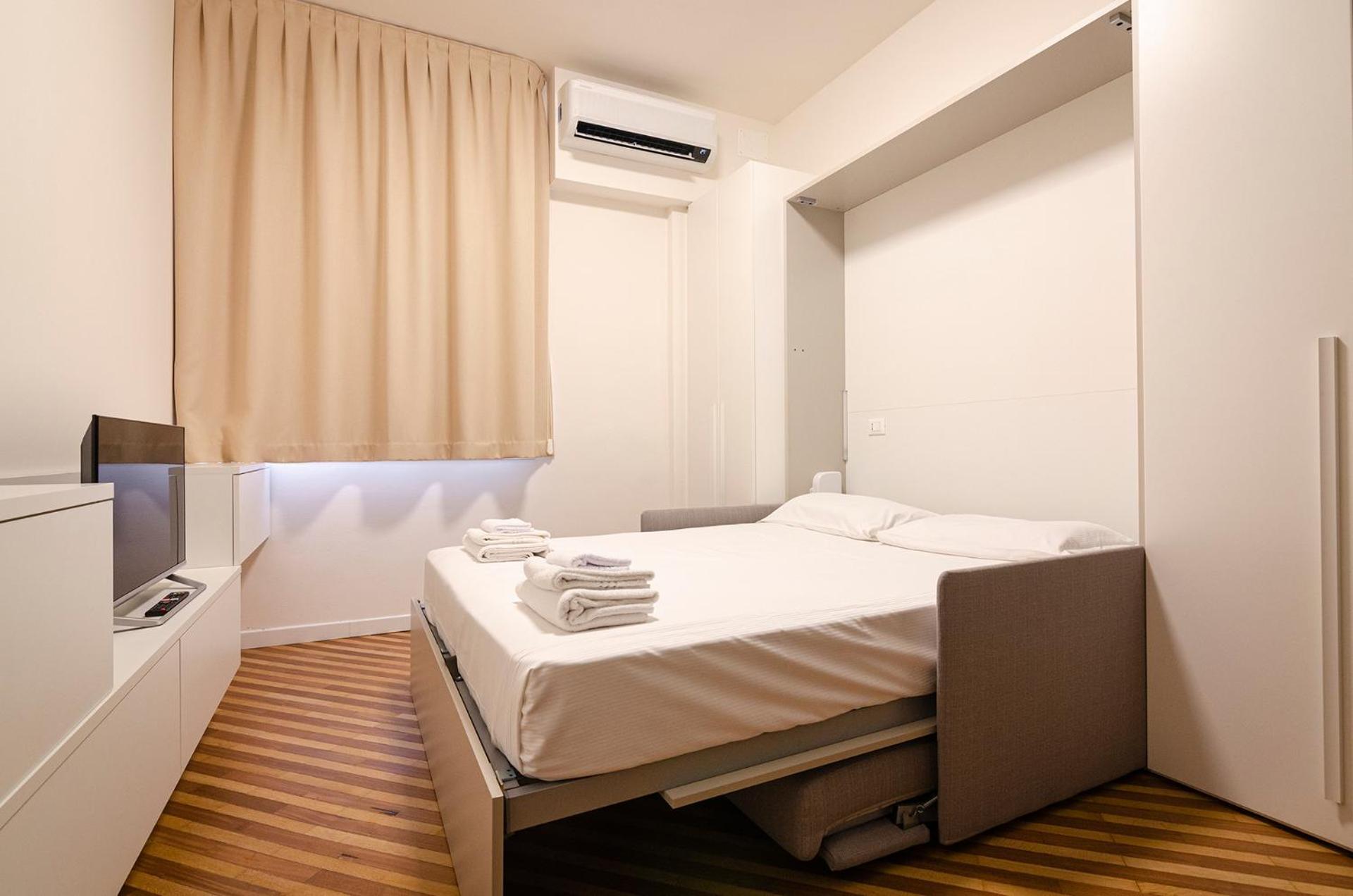 Ugo Bassi Lux Apartment Bologna Esterno foto